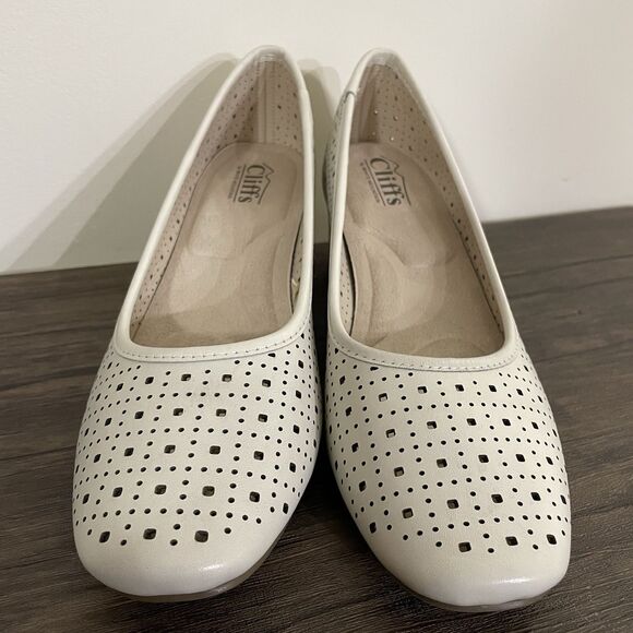 CLIFFS BY WHITE MOUNTAIN Women White Vayda Leather Pumps Slip On Comfort Size 7M - Picture 2 of 8